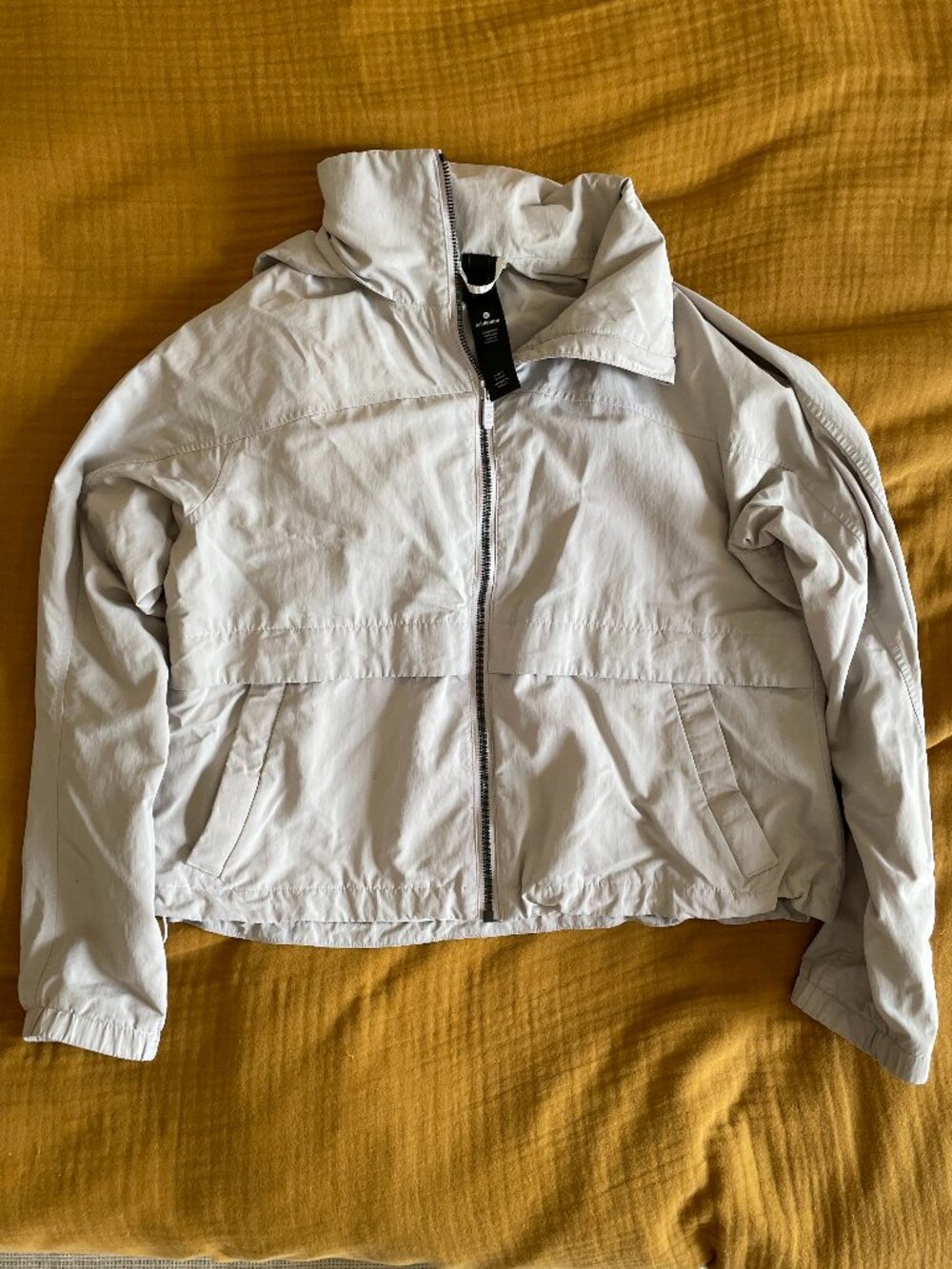 Lululemon Effortless Jacket - Size 6, Chrome